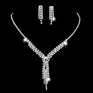 NWT Stunning Earring Necklace Set